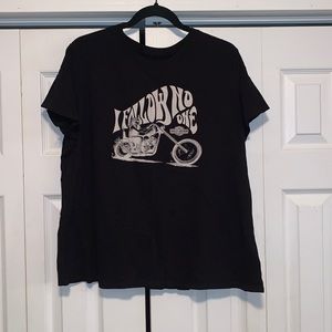 Women’s 2XL Harley Davidson shirt